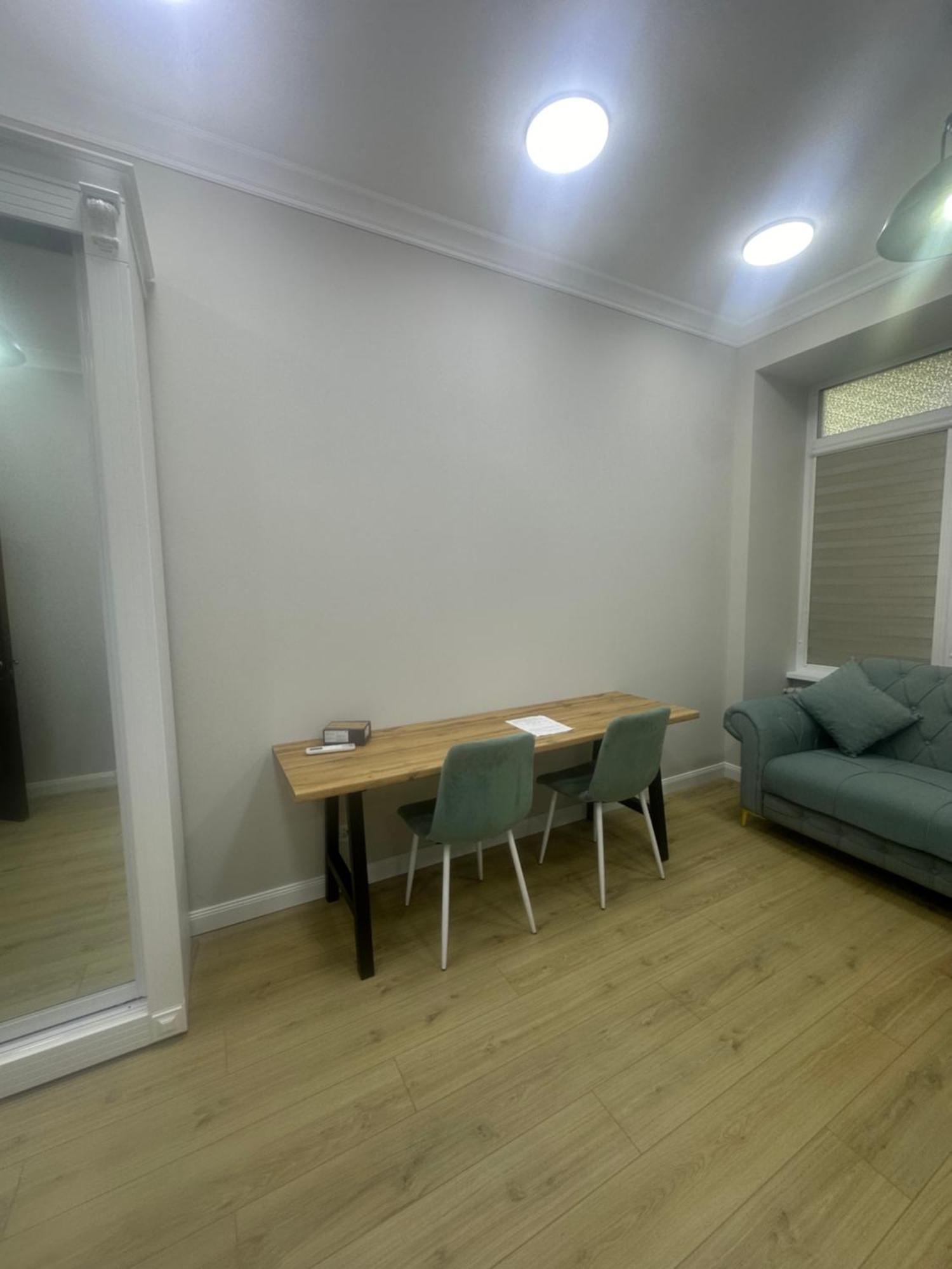 Comfortable Apartment In Central Of Almaty Exterior foto